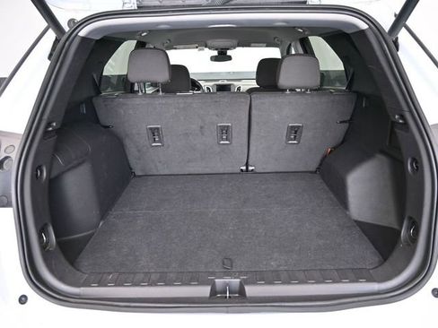 Used 2024 Chevrolet Equinox LT image 42