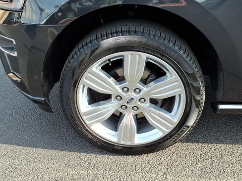 Certified 2024 Ford Expedition Max Platinum AWD/4WD image 9