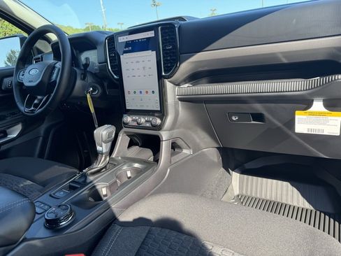 New 2025 Ford Ranger XLT w/ Equipment Group 301A High image 17