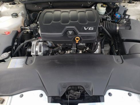 Used 2011 Buick Lucerne CXL image 21