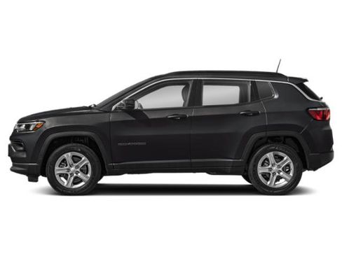 Certified 2023 Jeep Compass Latitude image 2