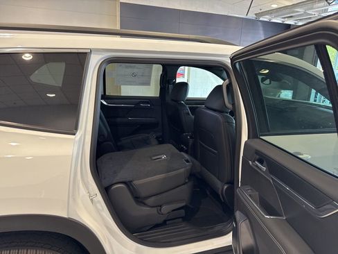 New 2025 GMC Acadia Elevation w/ Elevation Premium Package image 15