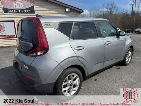 Used 2022 Kia Soul LX w/ Technology Package FWD image 9
