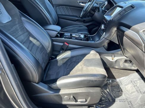 Used 2019 Ford Edge ST w/ Equipment Group 401A image 26