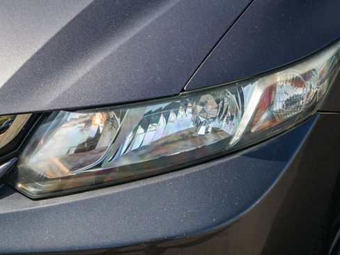 Used 2015 Honda Civic EX-L image 9