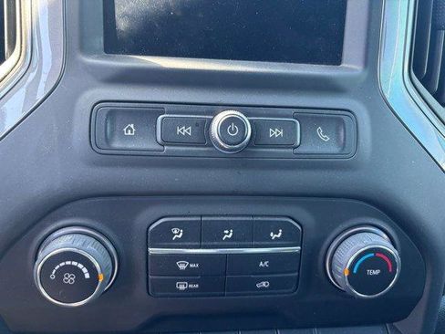 Used 2023 Chevrolet Silverado 2500 Custom w/ Custom Value Package image 9