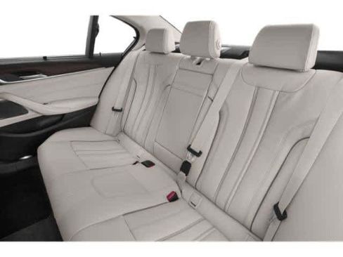 Used 2020 BMW 530i xDrive w/ Premium Package image 16