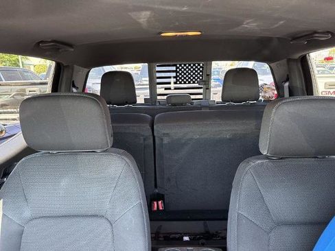 Used 2024 Chevrolet Colorado LT w/ LT Convenience Package II RWD image 10