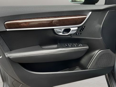 Used 2017 Volvo S90 T5 Momentum w/ Vision Package image 16