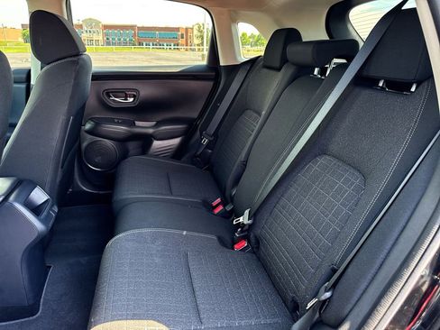 Used 2025 Honda HR-V LX image 21