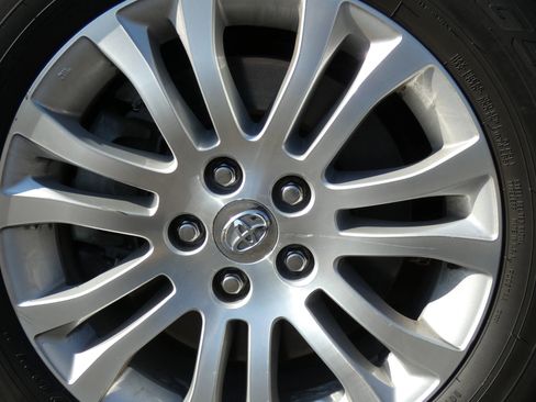 Used 2017 Toyota Sienna XLE image 21