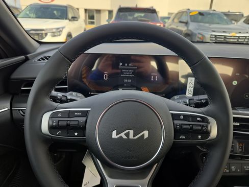 New 2026 Kia K5 GT-Line image 9