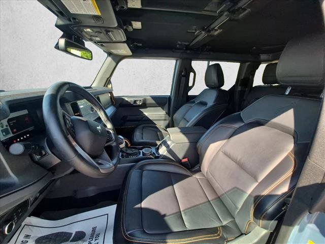 Used 2024 Ford Bronco Badlands AWD/4WD image 17