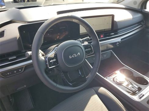 New 2026 Kia Carnival SX Prestige image 24