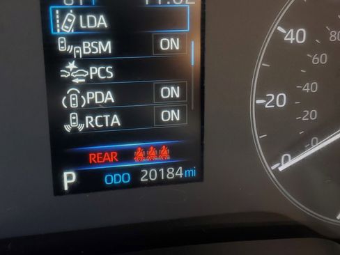 Certified 2025 Toyota Corolla Cross LE FWD image 24