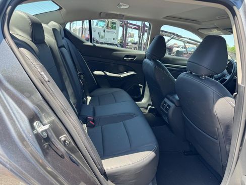 Used 2023 Nissan Altima 2.5 SL AWD/4WD image 11