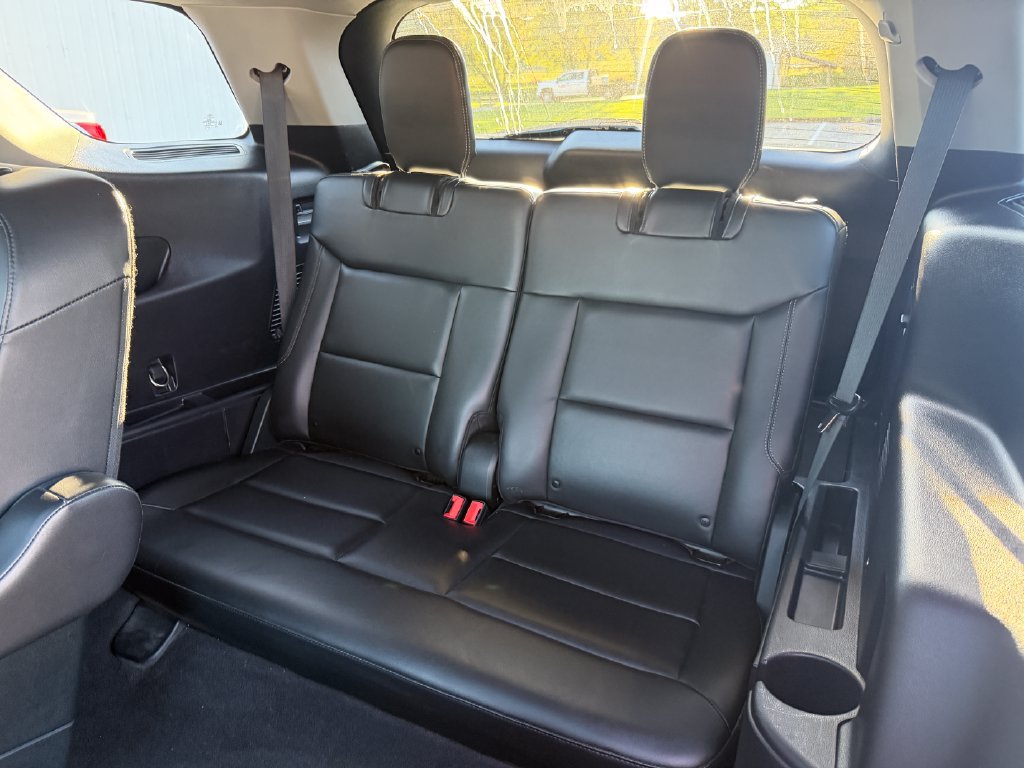 Used 2022 Ford Explorer XLT w/ Equipment Group 202A AWD/4WD image 37