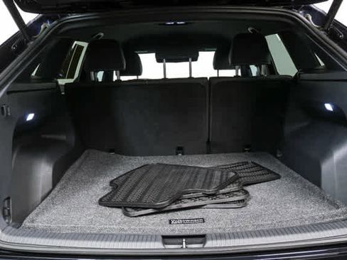 Certified 2025 Volkswagen Atlas Cross Sport SE FWD image 27