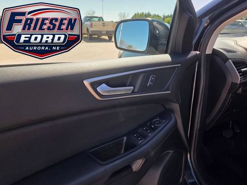 Used 2024 Ford Edge SEL w/ Convenience Package AWD/4WD image 9