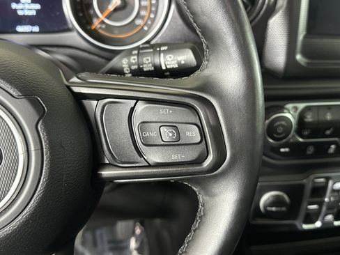 Used 2021 Jeep Wrangler Unlimited Sport image 29