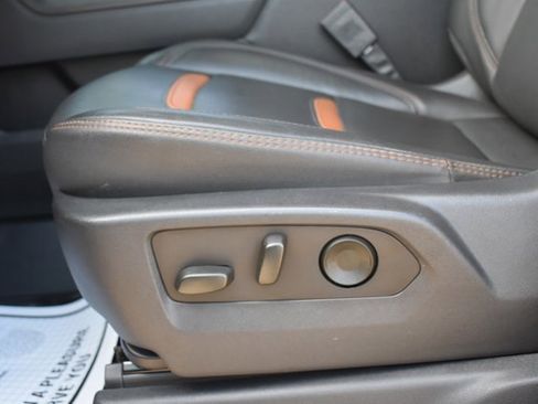 Used 2024 GMC Sierra 2500 AT4 w/ AT4 Premium Plus Package image 16