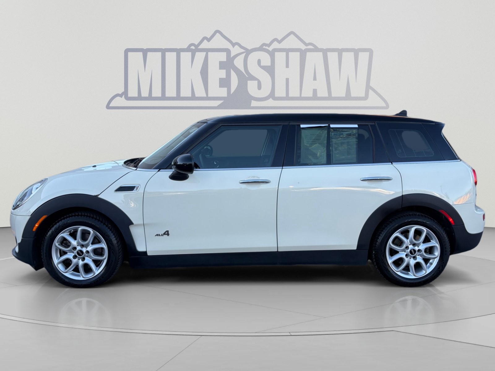 Used 2017 MINI Cooper Clubman ALL4 AWD/4WD image 2