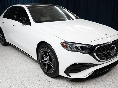 New 2026 Mercedes-Benz E 450 4MATIC Sedan image 3