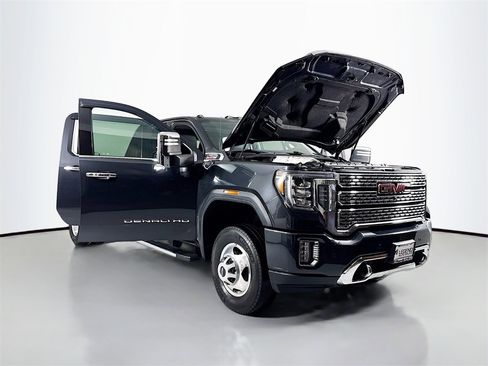Used 2020 GMC Sierra 3500 Denali w/ Denali Ultimate Package image 26