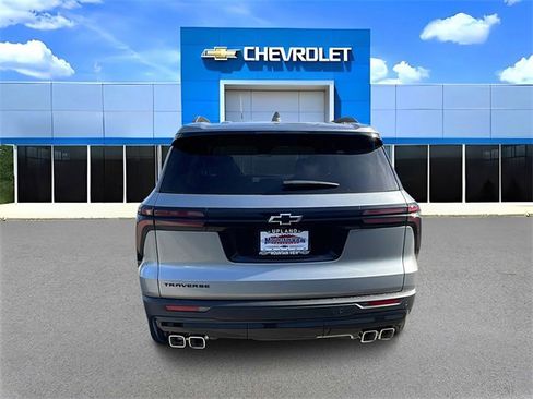 New 2026 Chevrolet Traverse LT w/ Midnight/Sport Edition image 4