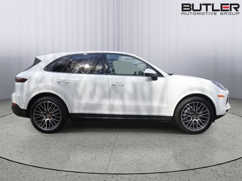 Used 2021 Porsche Cayenne image 8