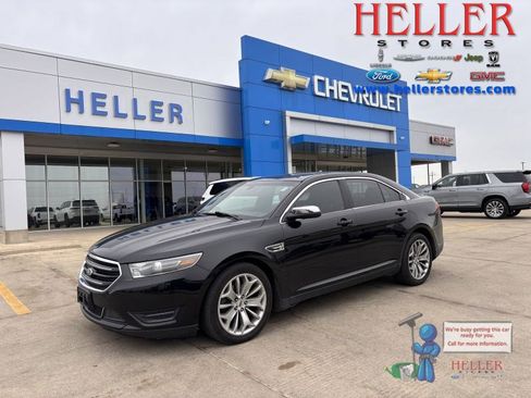 Used 2015 Ford Taurus Limited image 1