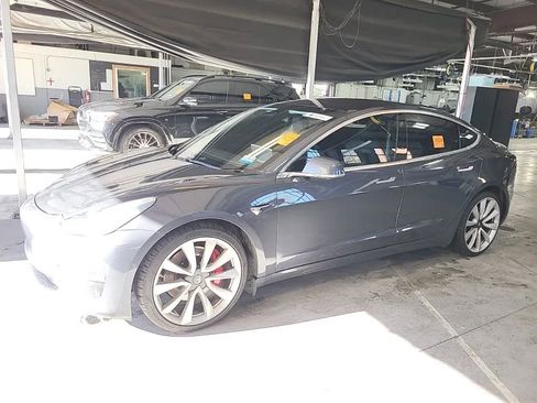 Used 2018 Tesla Model 3 Performance AWD/4WD image 1