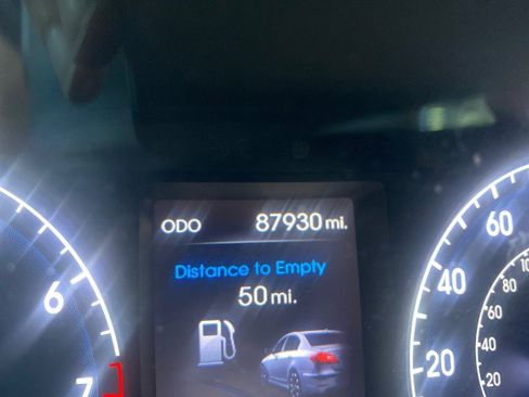 Used 2012 Hyundai Genesis 4.6 image 19