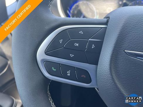 Used 2025 Chrysler Voyager LX FWD image 27