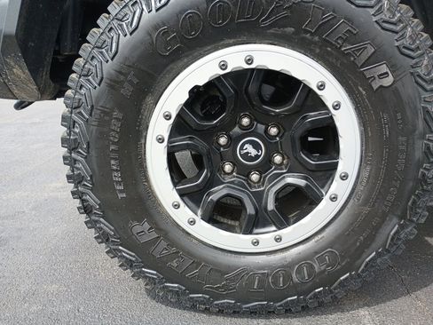 Used 2023 Ford Bronco Badlands w/ Sasquatch Package AWD/4WD image 31