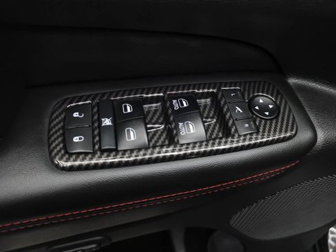 Used 2018 Jeep Grand Cherokee Trailhawk AWD/4WD image 30