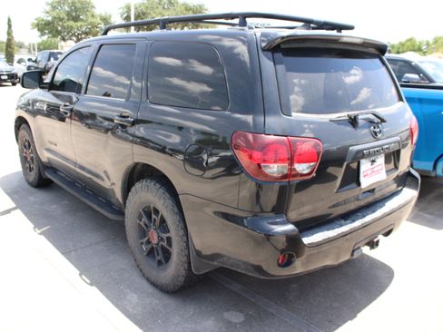 Used 2021 Toyota Sequoia TRD Pro AWD/4WD image 8