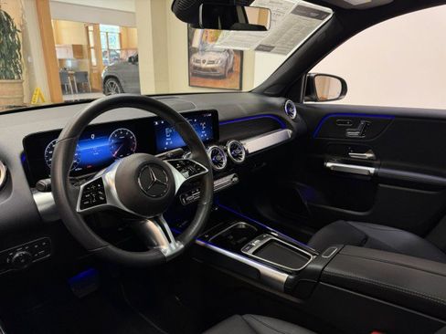 Certified 2025 Mercedes-Benz GLB 250 image 6