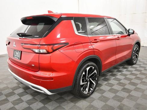 Used 2024 Mitsubishi Outlander SE image 8