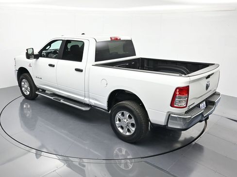 Used 2024 RAM 2500 Big Horn AWD/4WD image 33