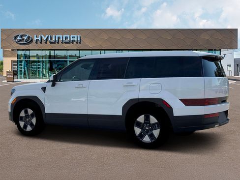 Used 2026 Hyundai Santa Fe SE AWD/4WD image 4