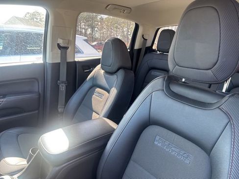 Used 2018 GMC Canyon All Terrain w/ Trailering Package image 12