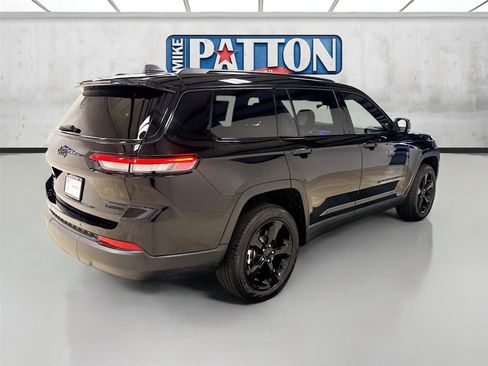 Used 2025 Jeep Grand Cherokee L Limited w/ Black Appearance Package RWD image 7