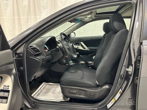 Used 2009 Toyota Camry SE FWD image 10