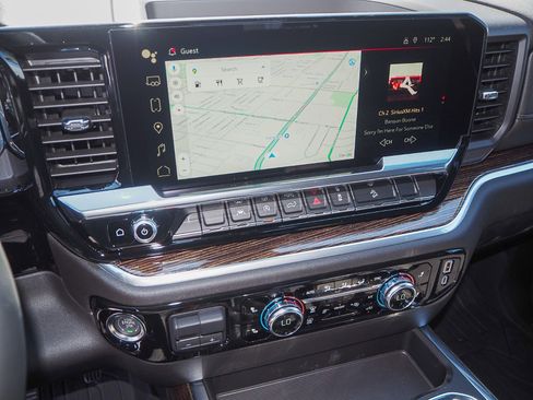 New 2025 GMC Sierra 1500 Elevation image 11