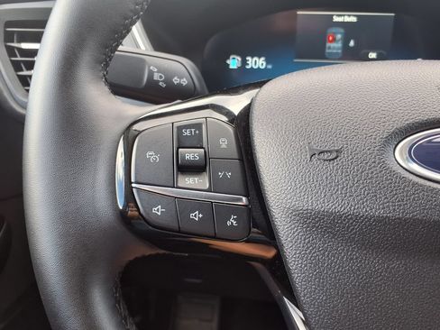Used 2025 Ford Escape Platinum AWD/4WD image 23