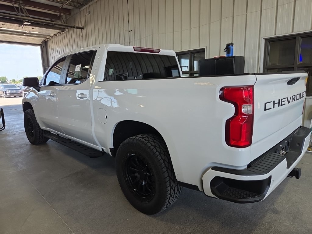 Used 2022 Chevrolet Silverado 1500 RST w/ Safety Package AWD/4WD image 2