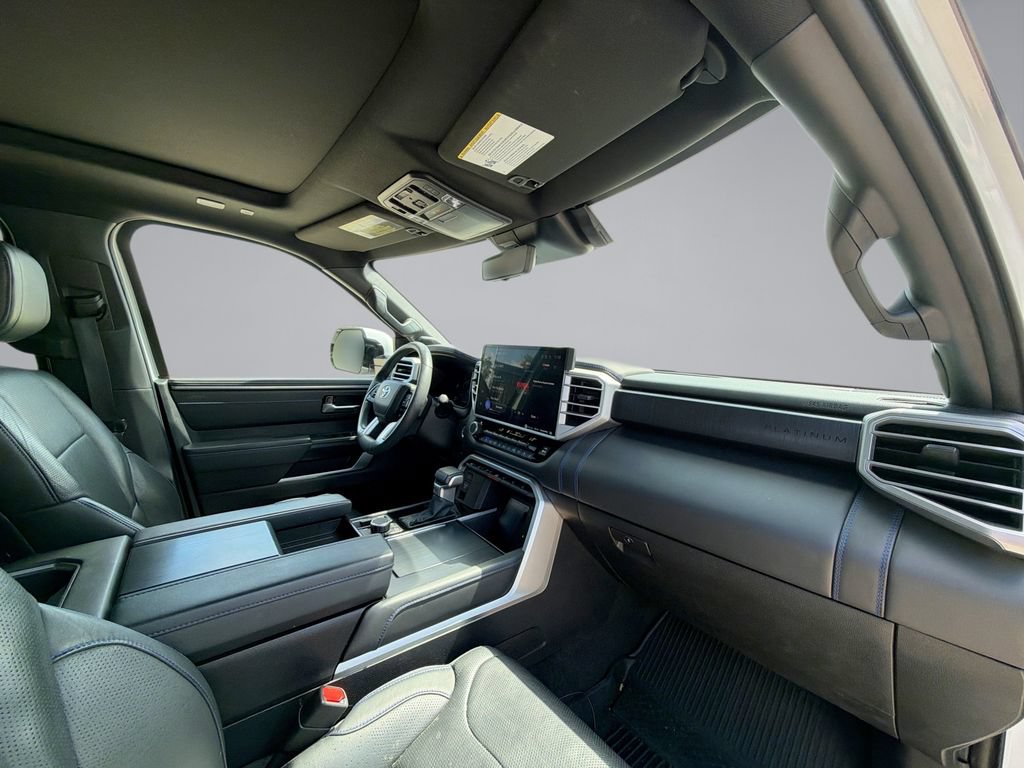 Used 2023 Toyota Sequoia Platinum AWD/4WD image 15