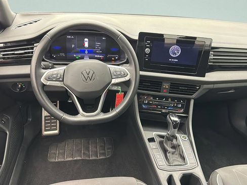 Used 2025 Volkswagen Jetta Sport FWD image 10