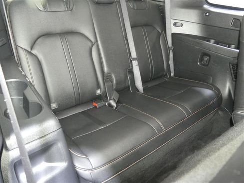 Used 2024 MAZDA CX-90 3.3 Turbo w/ Preferred Package AWD/4WD image 29